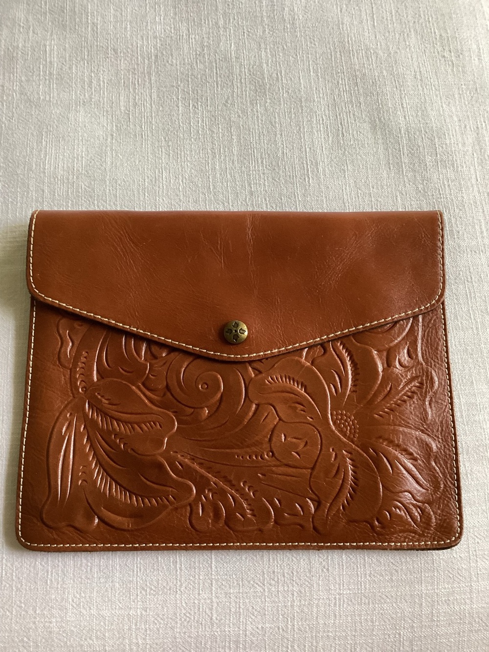 Patricia Nash Burnished Tooled Leather Envelope Clutch Brown Western